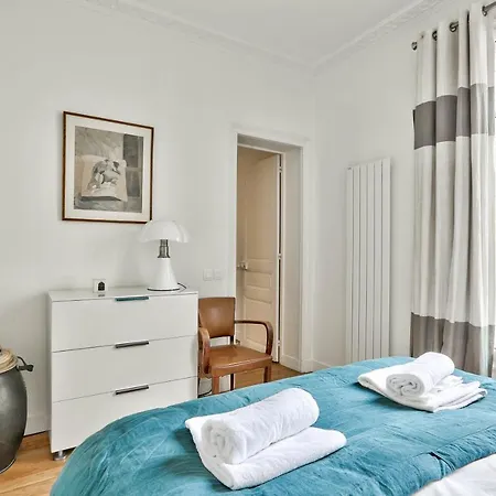 Apartment Spacious & Bright Flat By The Eiffel Tower-paris 7 Paris