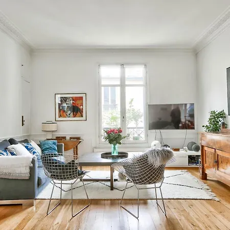 Apartment Spacious & Bright Flat By The Eiffel Tower-paris 7