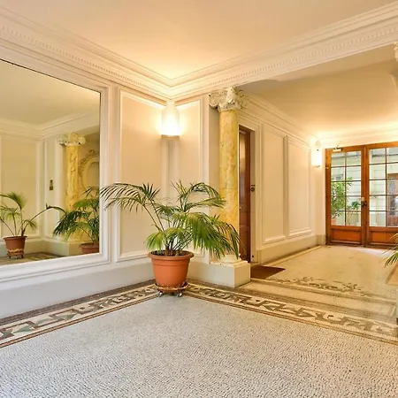Apartment Spacious & Bright Flat By The Eiffel Tower-paris 7